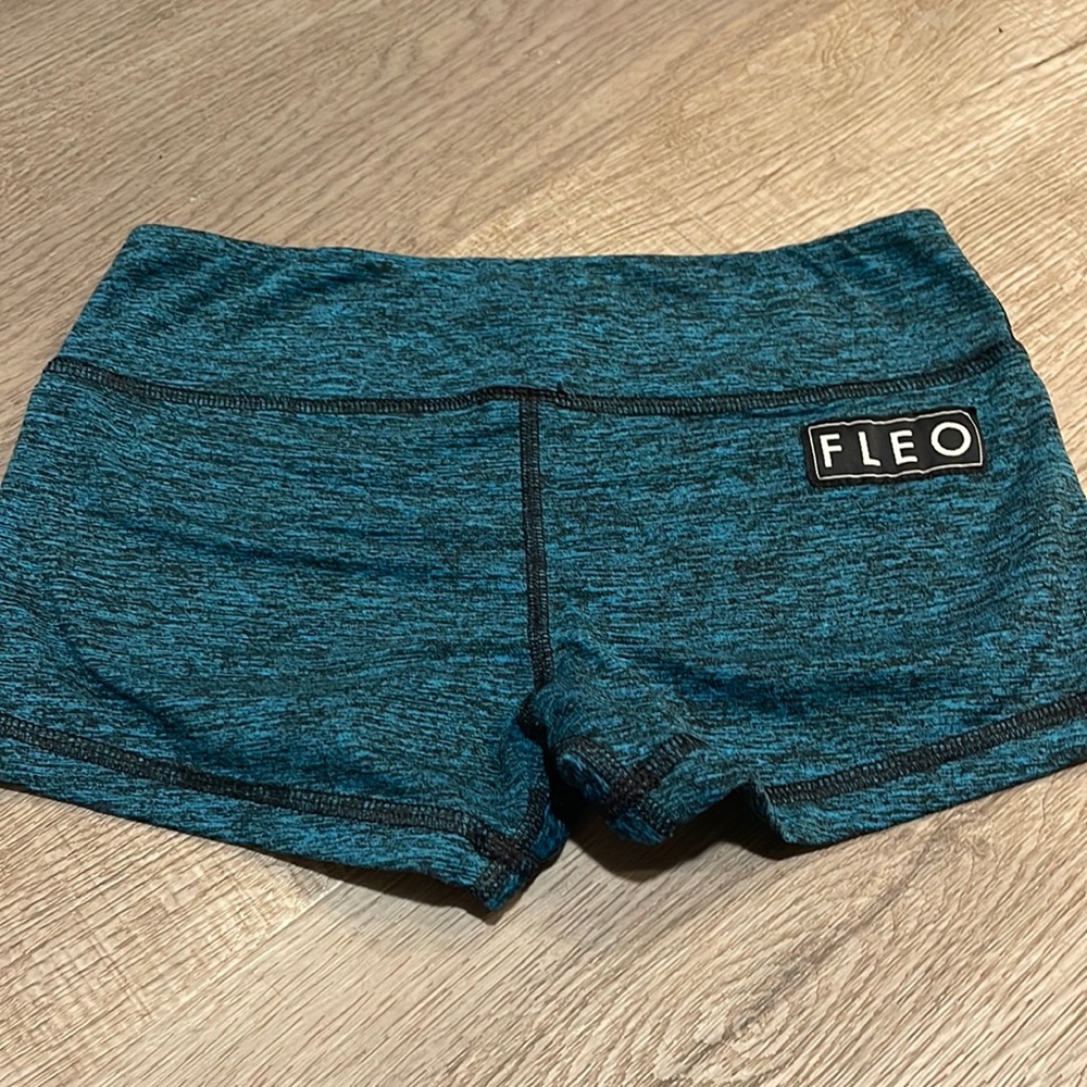 FLEO shorts